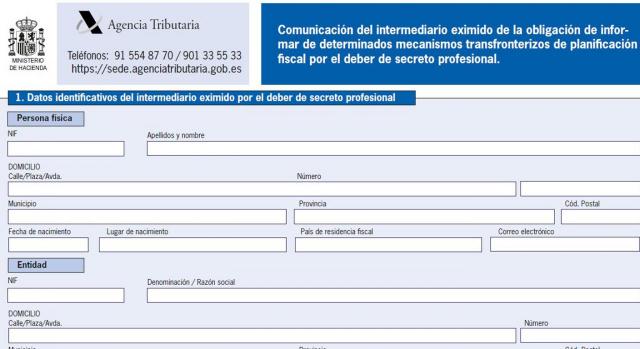 Modelo de comunicación del intermediario eximido de la obligación de informar. Imagen de la cabecera del Anexo de la norma
