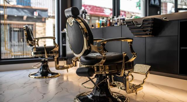 La estimación indirecta y el bajo porcentaje de ventas en efectivo. Imagen del interior de una barbería/peluquería