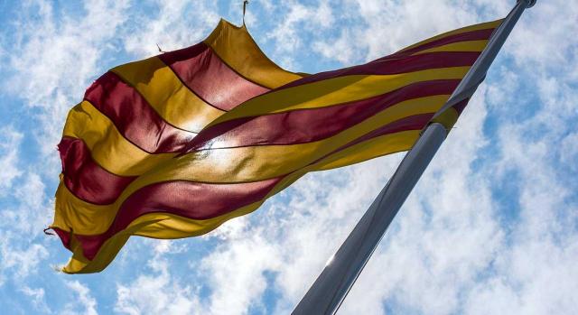 medidas fiscales cataluña medidas fiscales cataluña. Imagen de la bandera de cataluña