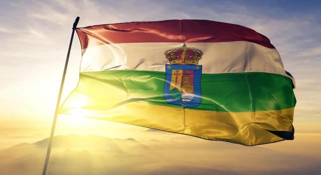 Medidas fiscales en La Rioja en IRPF, IP, ISD e ITP Beneficios fiscales adoptados por La Rioja en IRPF, IP, ISD e ITP destinados al fomento de la cultura. Imagen de la bandera de la Rioja